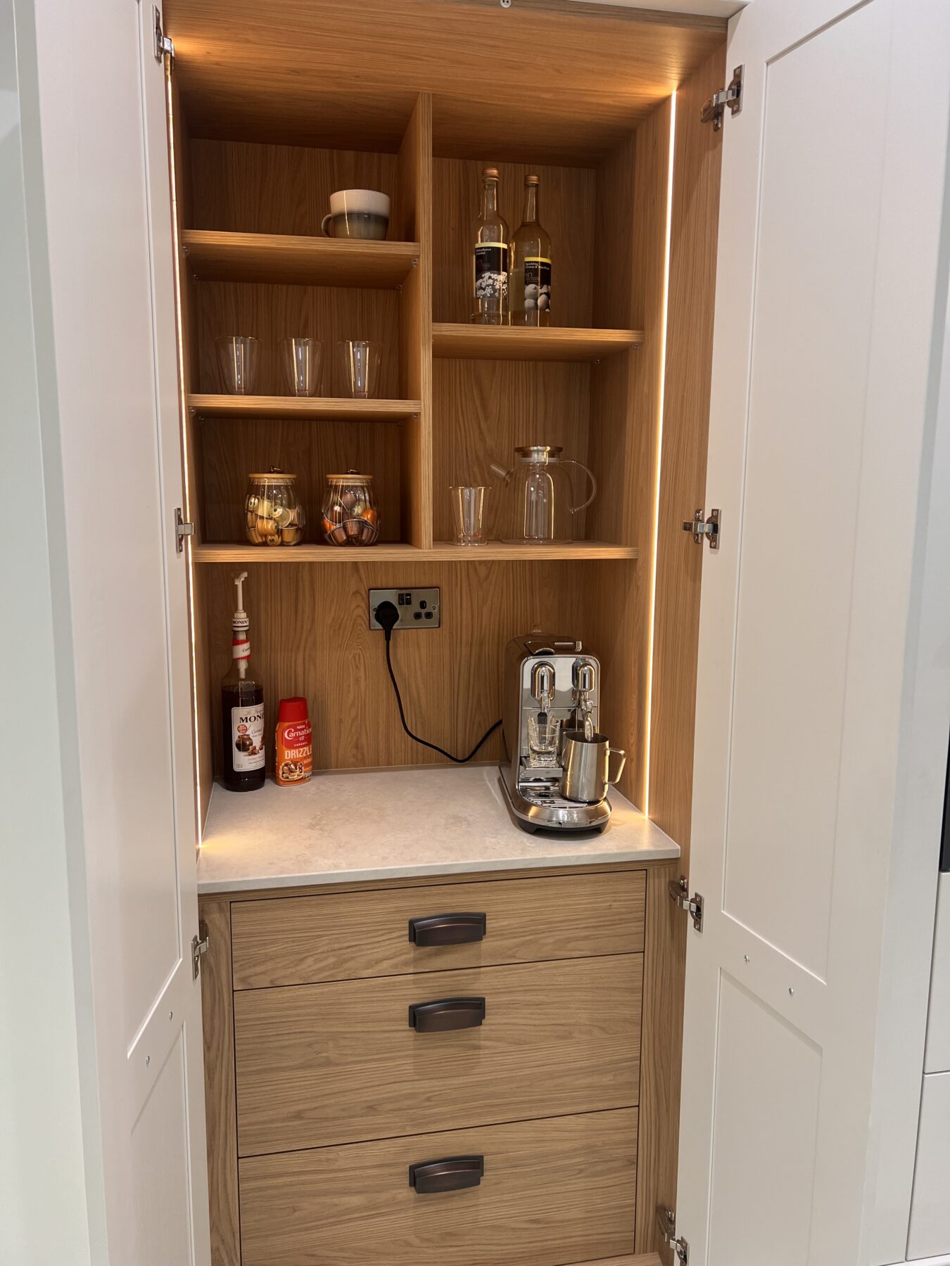 Recently completed Deelux kitchen — bespoke install in Cheshire